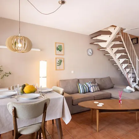 Oceanfront Rainbow Costa Adeje 14v5 *