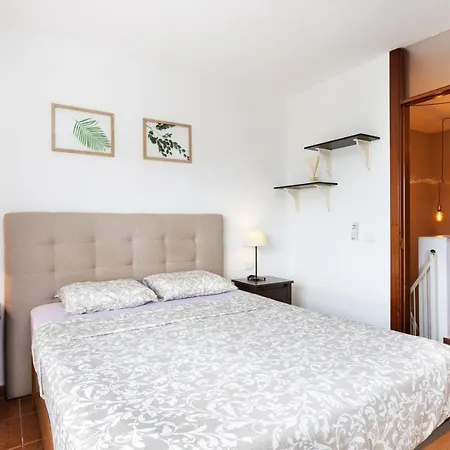 Oceanfront Rainbow Costa Adeje 14v5 Apartment *